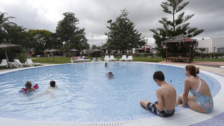 Las pernoctaciones extrahoteleras se hunden un 74,1% en enero