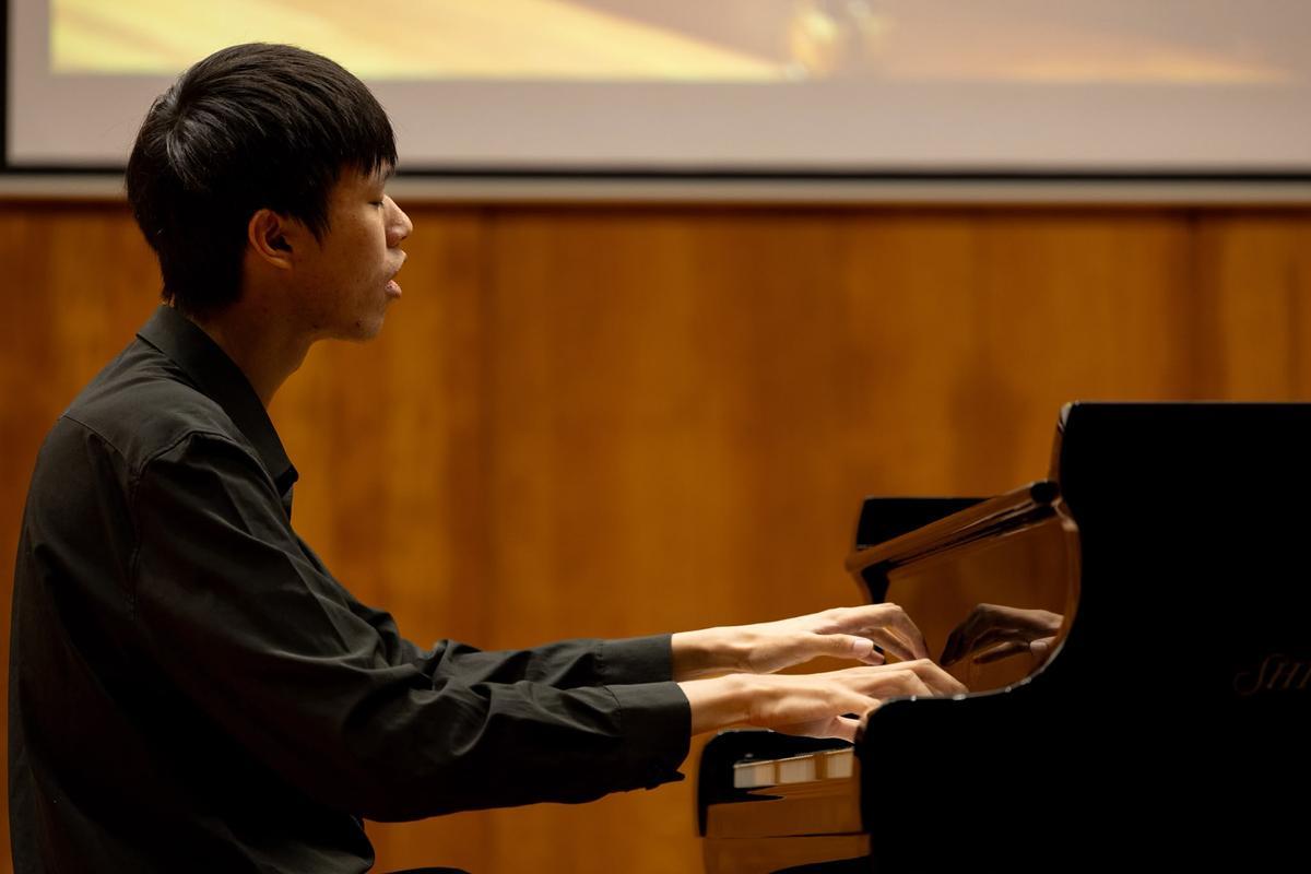 Yang Gao.