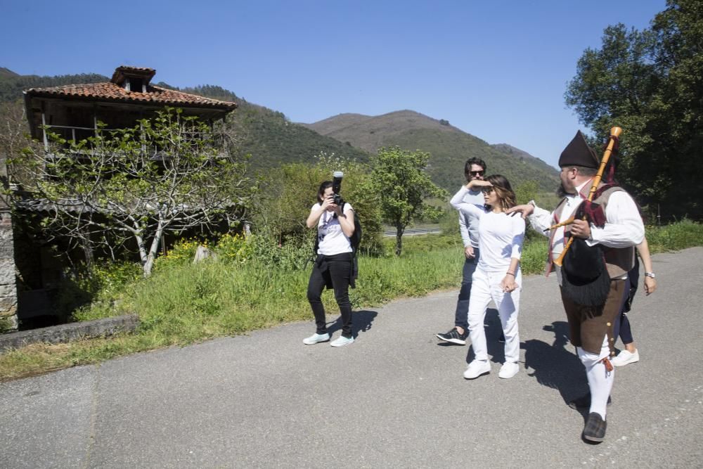 Eva Longoria visita su edén asturiano