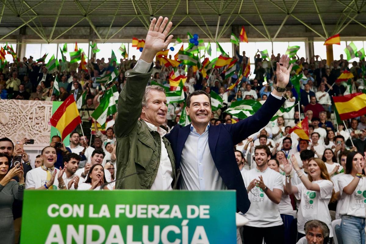 Mitin del candidato a la presidencia de la Junta de Andalucía, Juanma Moreno Bonilla, junto al presidente del PP nacional, Alberto Núñez Feijoo, en Carranque