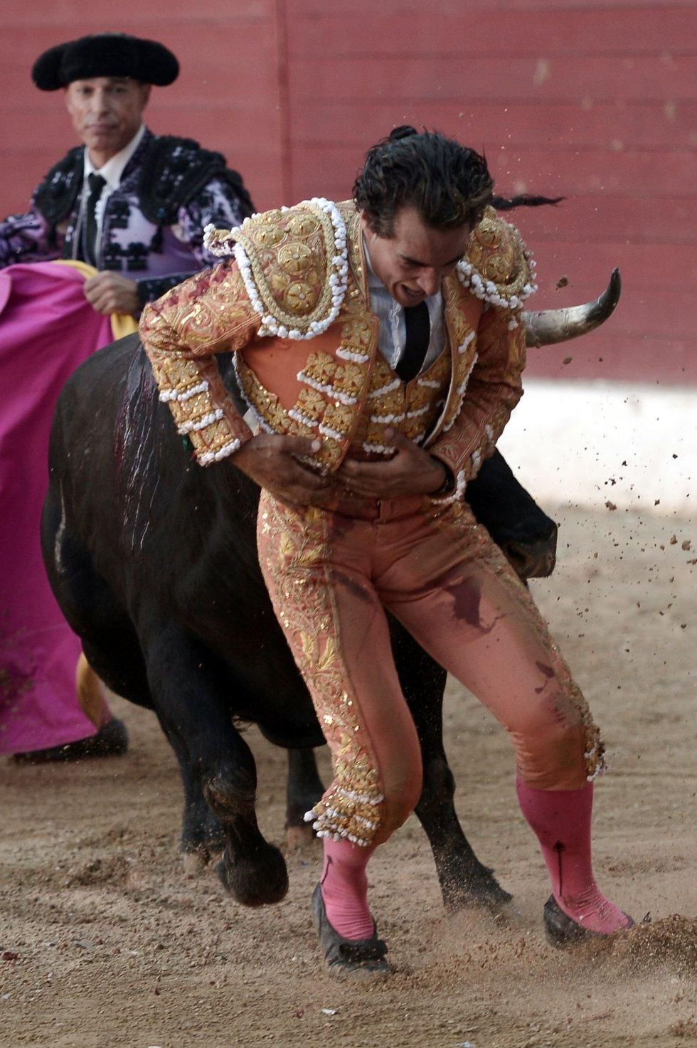 Fotogalería / Imágenes de la cogida mortal de Fandiño