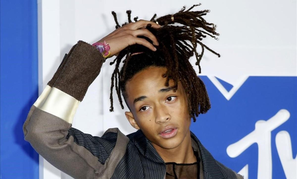 El actor Jaden Smith, hijo de Will Smith, a su llegada a la gala.