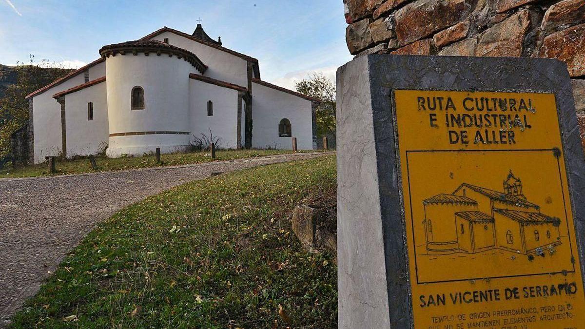 La iglesia de San Vicente de Serrapio, que forma parte de la ruta jacobea por Aller.