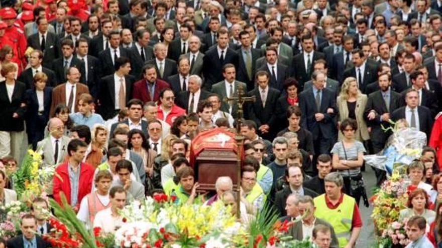 Funeral de Miguel Ángel Blanco, una de les víctimes d&#039;ETA.