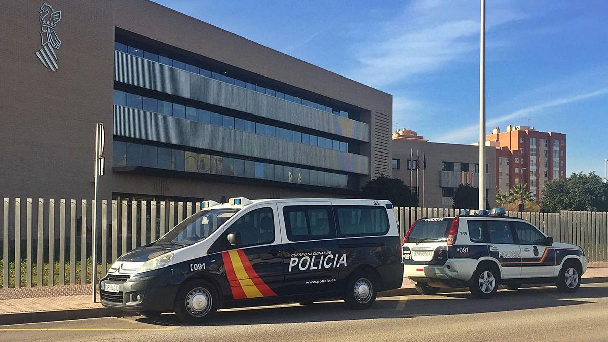 El juez ha acordado el ingreso en prisión provisional de ambos detenidos. | LEVANTE-EMV