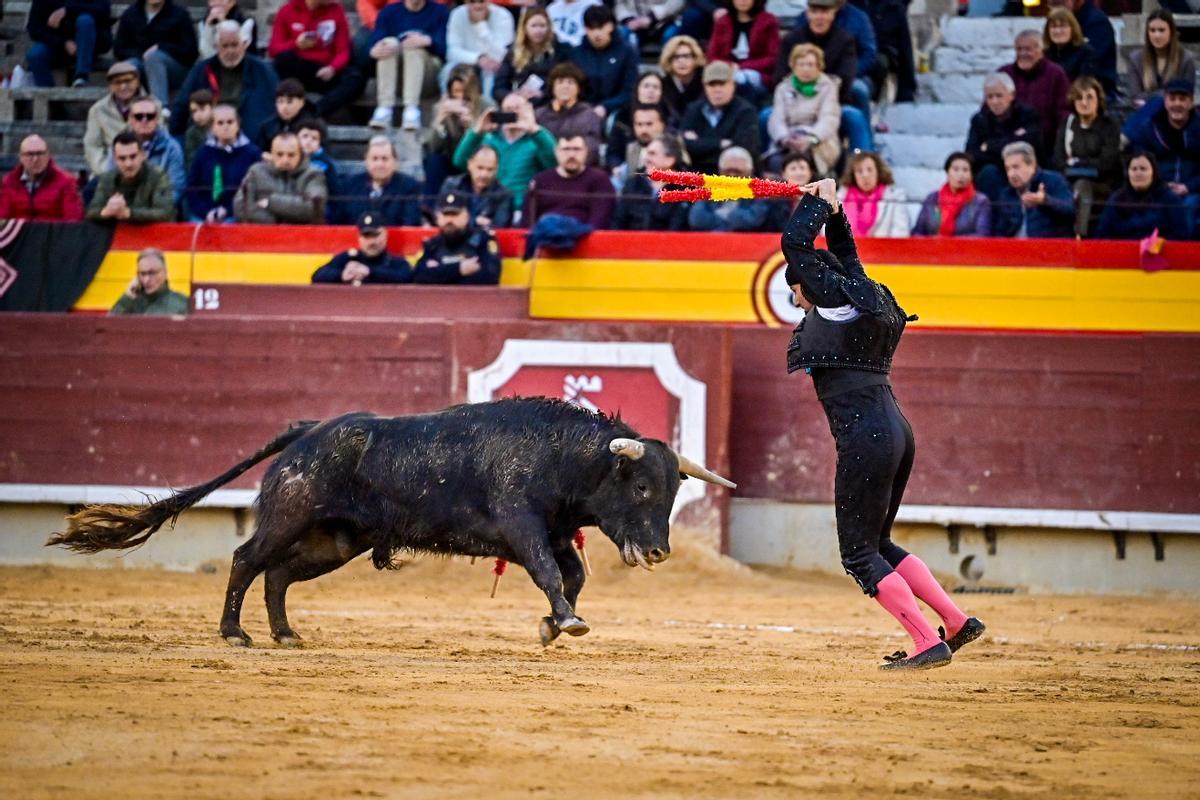 Íker de Virgilio, a hombros  en la novillada sin picadores
