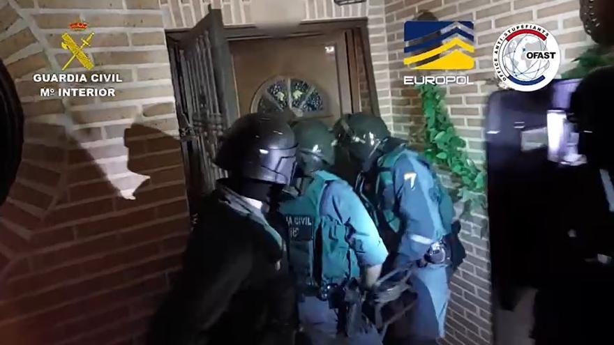 La Guardia Civil desarticula una banda de tráfico de drogas internacional que operaba desde Málaga.