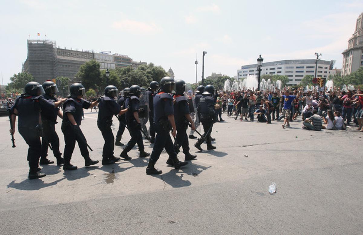 El desallotjament de la plaça de Catalunya, vist per Guillermo Moliner.