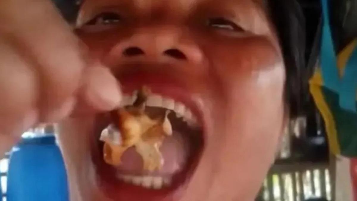 Captura de imagen de la 'influencer' gastronómica Emma Amit en uno de sus vídeos colgado en redes sociales.