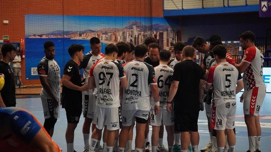 El Horneo Alicante gana el triangular de Benidorm