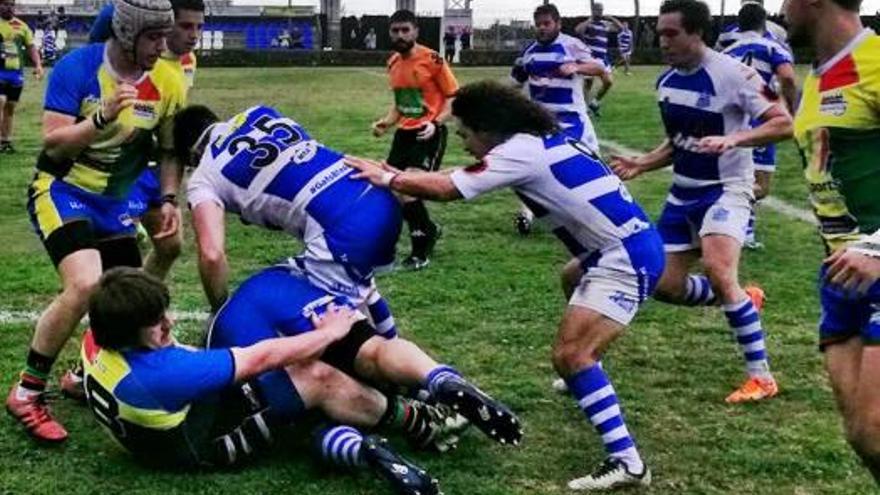 El Inter Cullera se despide de la División de Honor B en casa con una nueva derrota ante el Barbarians