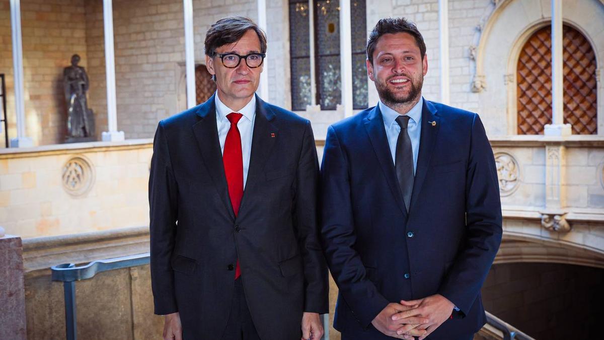 El president de la Generalitat, Salvador Illa, y el alcalde de Tarragona, Rubén Viñuales, antes de la reunión de este viernes.