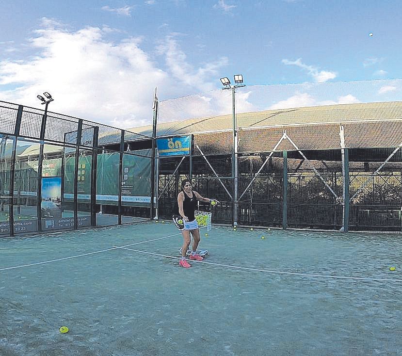 El pádel, un deporte sin techo