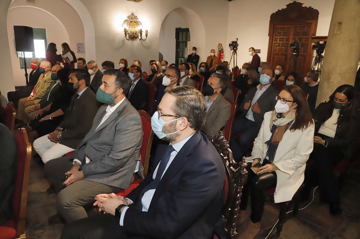 José Juan Luque y la Oficina de Comunicación de la Diputación Premios de Periodismo Córdoba