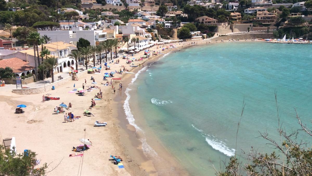 Imagen de archivo de la playa del Portet de Moraira