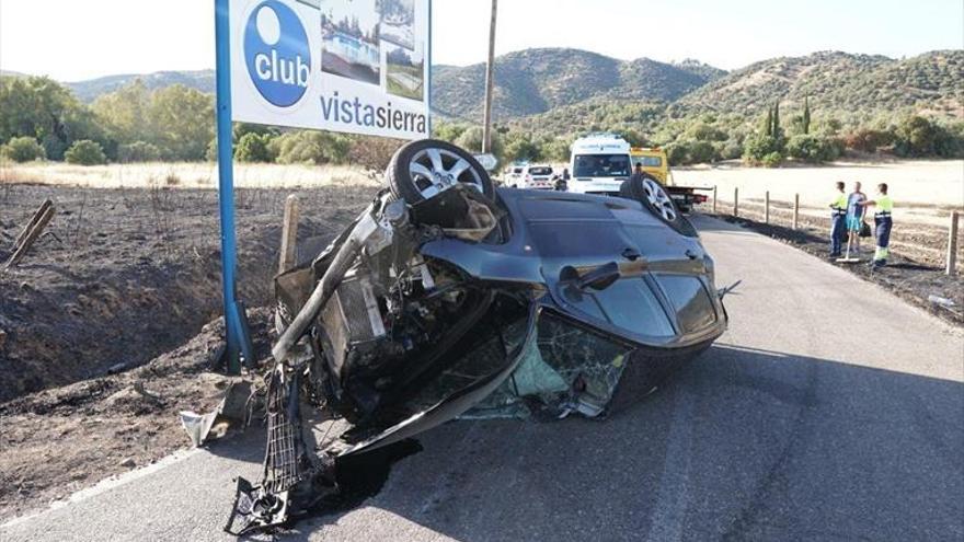 El vuelco de un vehículo deja dos heridos en Córdoba