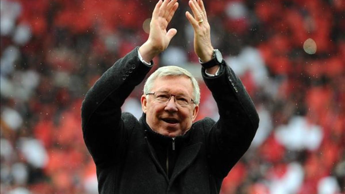 Ferguson se retiró en 2013, tras casi 27 años al frente de un United al que dirigió 1.500 partidos