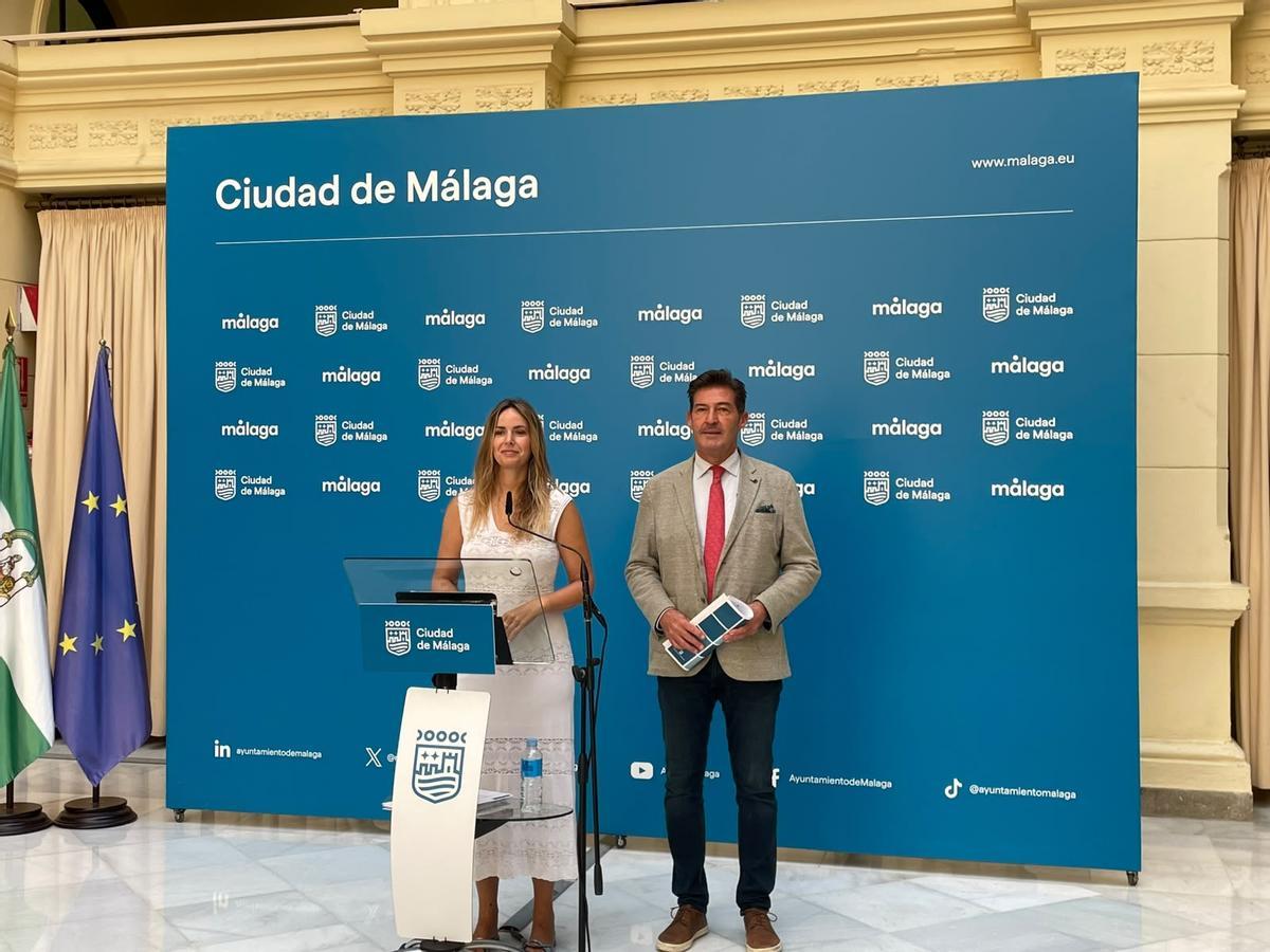 Yolanda Gomez y Antonio Alcazar, concejales de Vox en Málaga