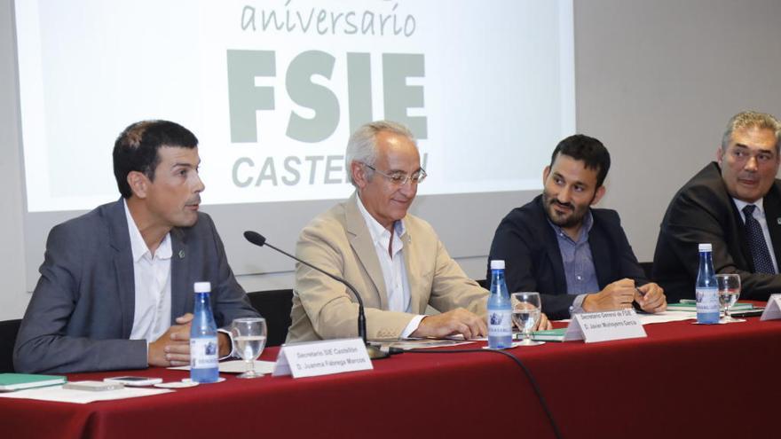 FSIE celebra el 30 aniversario reinvindicando mejoras laborales para los maestros