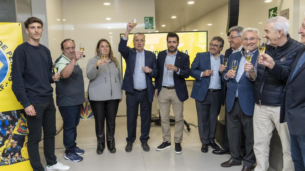 Brindis del Villarreal para celebrar la permanencia en Primera División una temporada más.