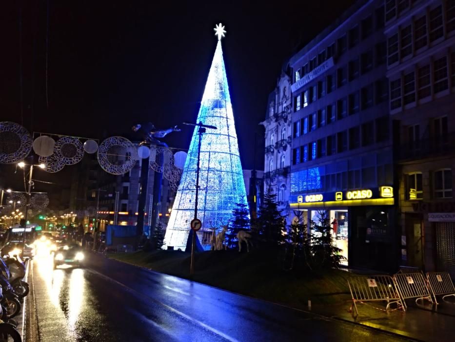 Pruebas de la iluminación de Navidad en Vigo