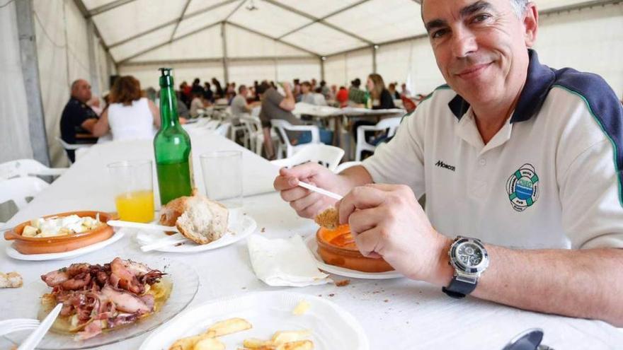 Los callos y los chipirones conquistan Bañugues