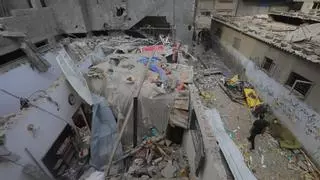 Al menos 15 muertos en un ataque israelí en una escuela de la ONU en el centro de Gaza