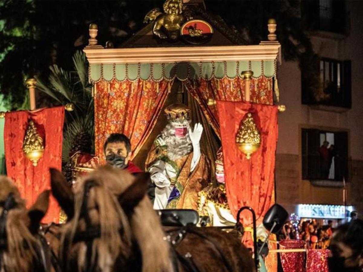 Tot preparat per a la cavalcada dels Reis Mags a Vilanova i la Geltrú