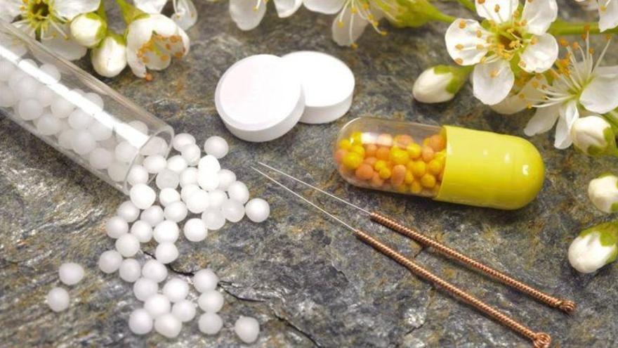 El Gobierno identifica 73 pseudoterapias y continúa estudiando la eficacia de otras 66, incluida la homeopatía