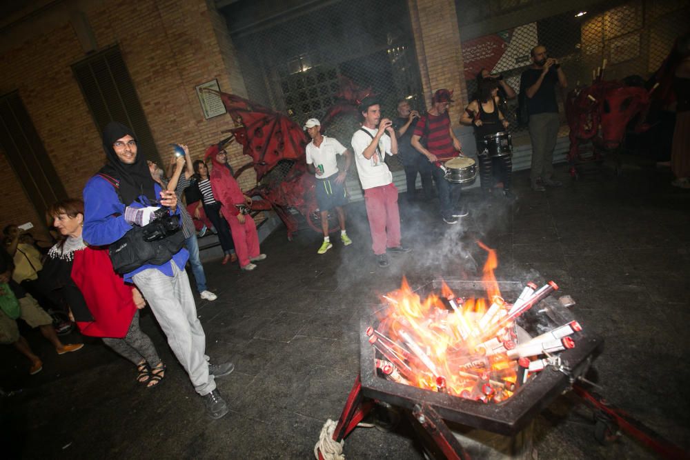 Correfoc en el 20 aniversario de la Colla de Dimon