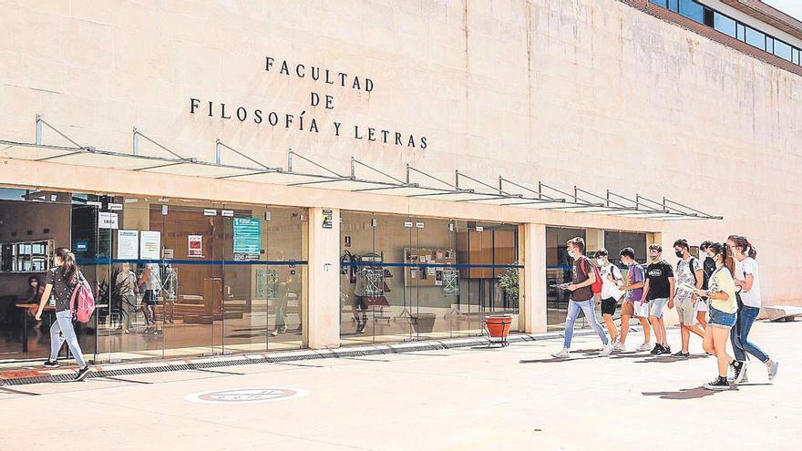 Las becas universitarias de la Junta de Extremadura se pueden solicitar desde este jueves