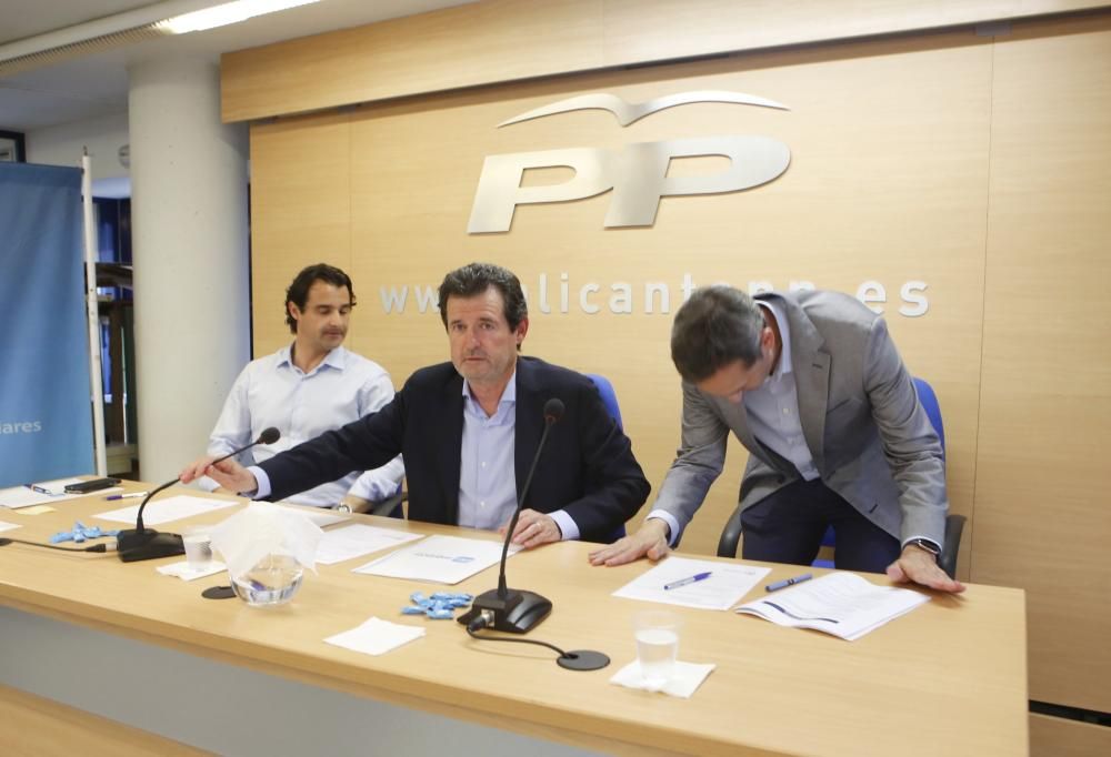 César Sánchez se centrará en el PP del Congreso y renuncia a la Diputación