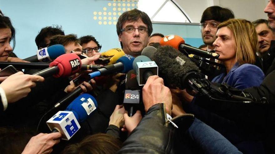 Puigdemont no le coge el teléfono a Torrent