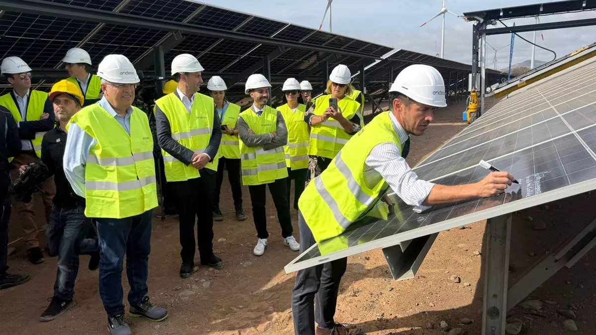 Una planta solar con batería de litio refuerza el sistema eléctrico insular