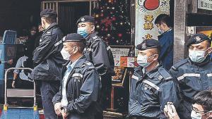 Policías de Hong Kong.
