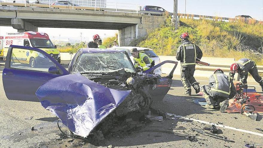 Los muertos en la carretera bajan a mínimos históricos en Castellón