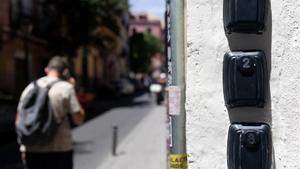 Caja de seguridad para las llaves de un piso de alquiler turístico.