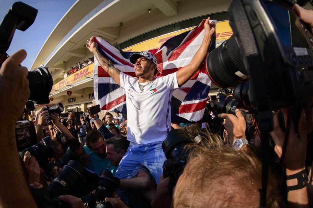 Lewis Hamilton celebra su séptimo título mundial