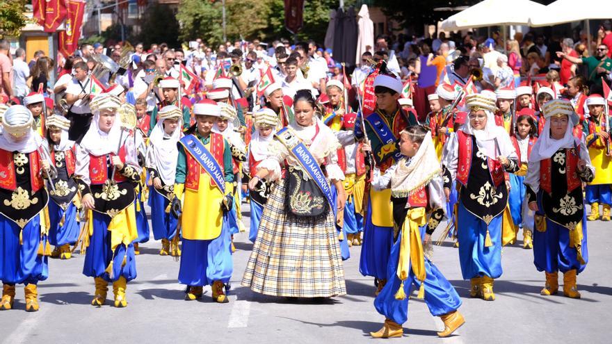 Cambio de horarios e itinerarios en los Moros y Cristianos de Villena