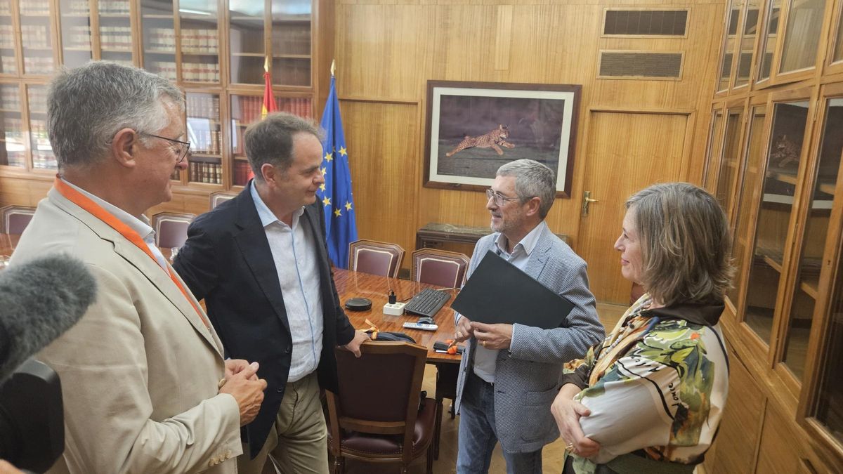 Blasco, Bermúdez de Castro, Morán y Pascual, este lunes en la sede del Ministerio de Transición Ecológica.