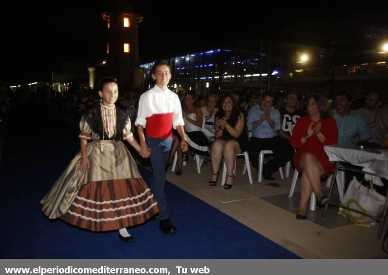 Natalia y María, reinas de fiestas en el Grao