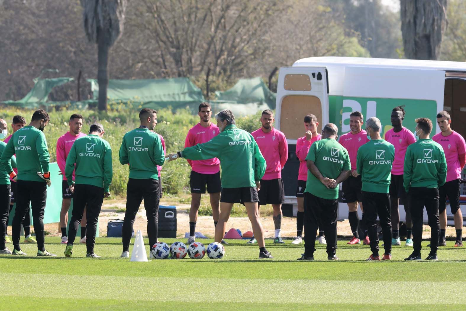 El Córdoba CF vuelve al trabajo con un Alfaro que pide "dinamismo"