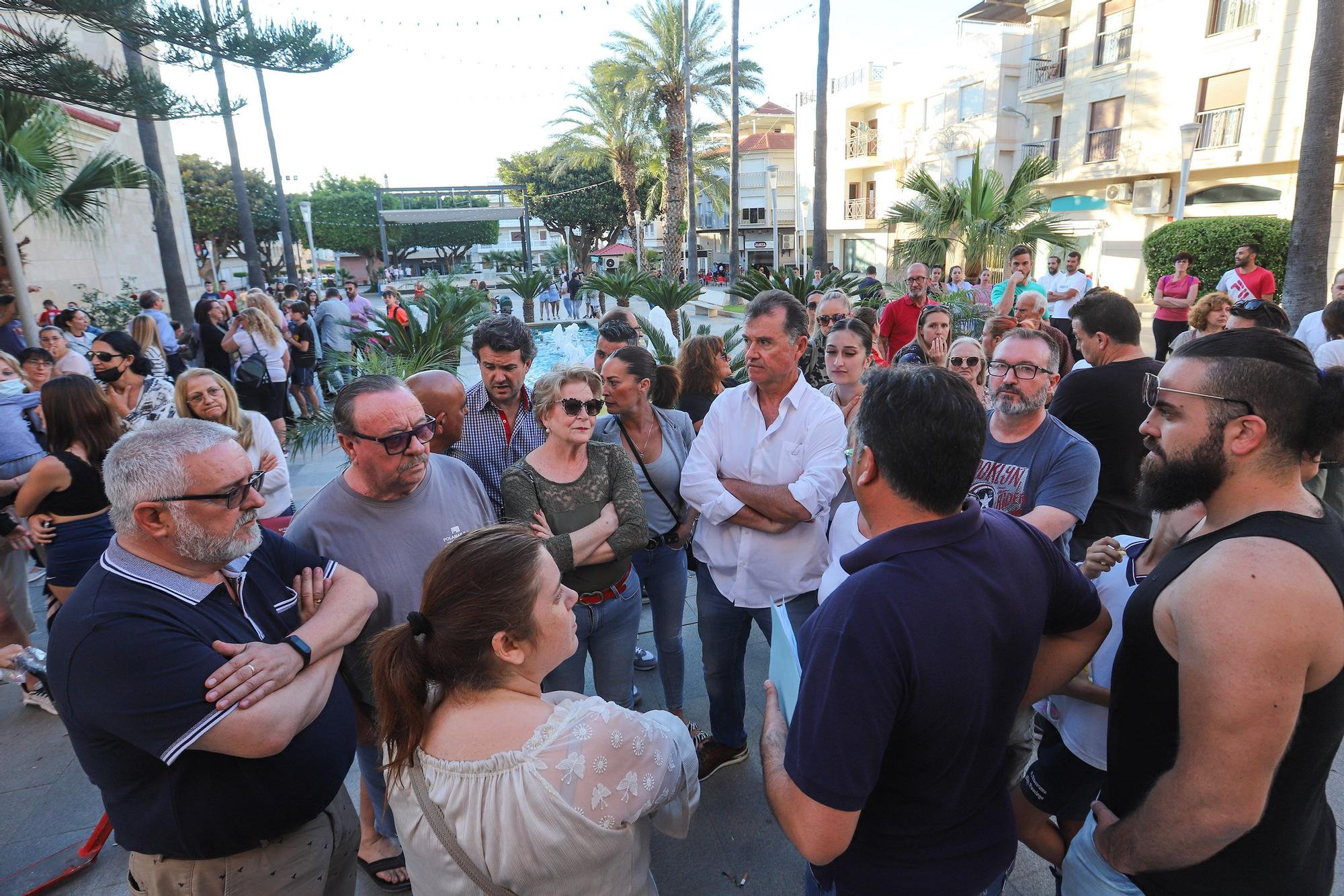 La alcaldesa de Benejuzar suspende las fiestas patronales tras quedarse en minoría en el pleno