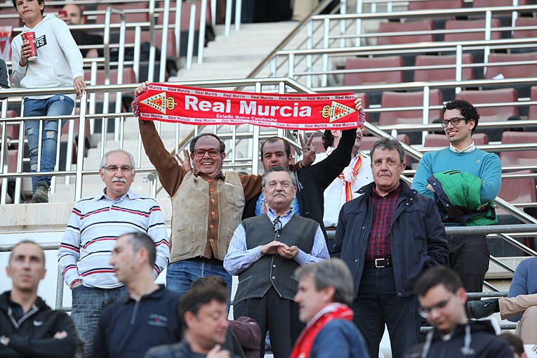 El Real Murcia cae ante el UCAM Murcia en casa