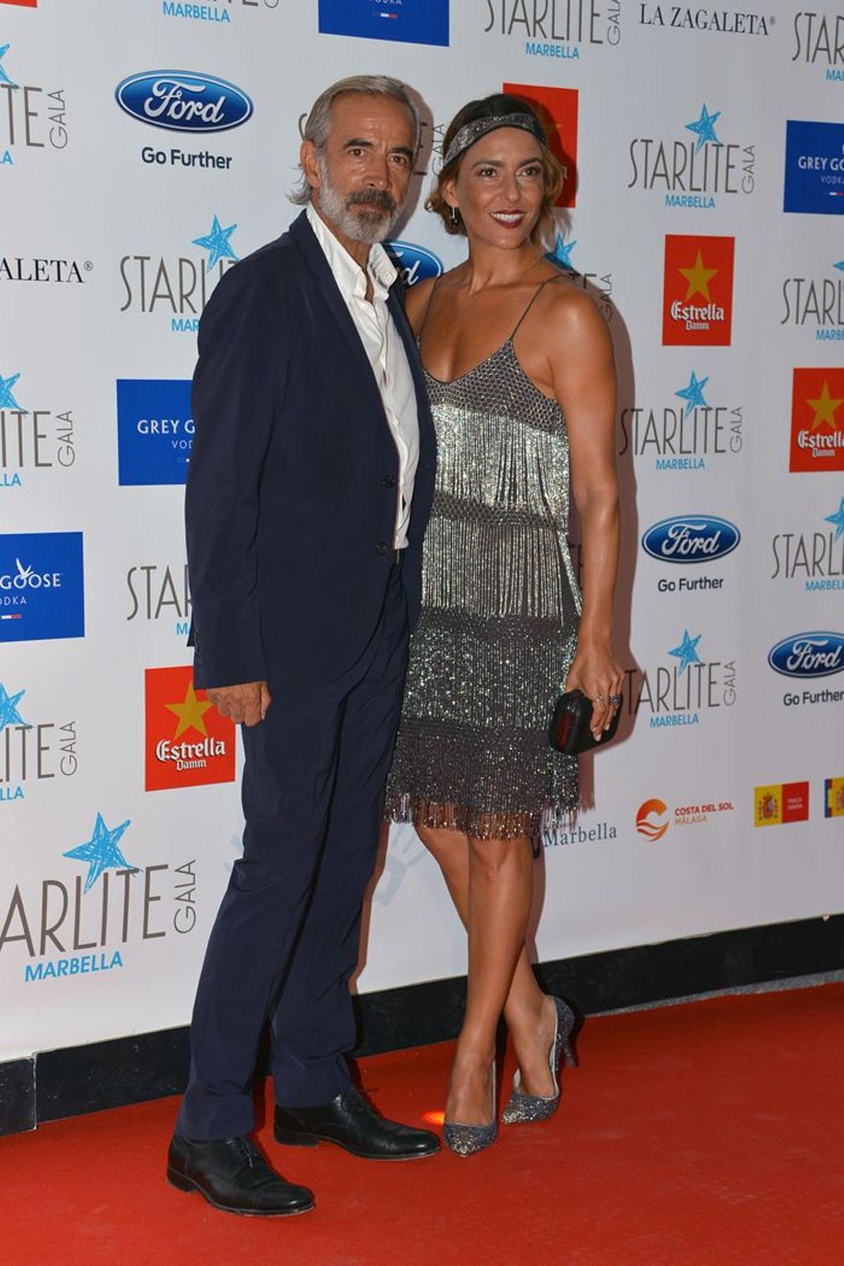 Imanol Arias e Irene Meritxell en Starlite Marbella