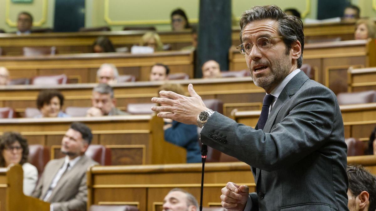 El diputado popular Borja Sémper, durante el Pleno del Congreso.