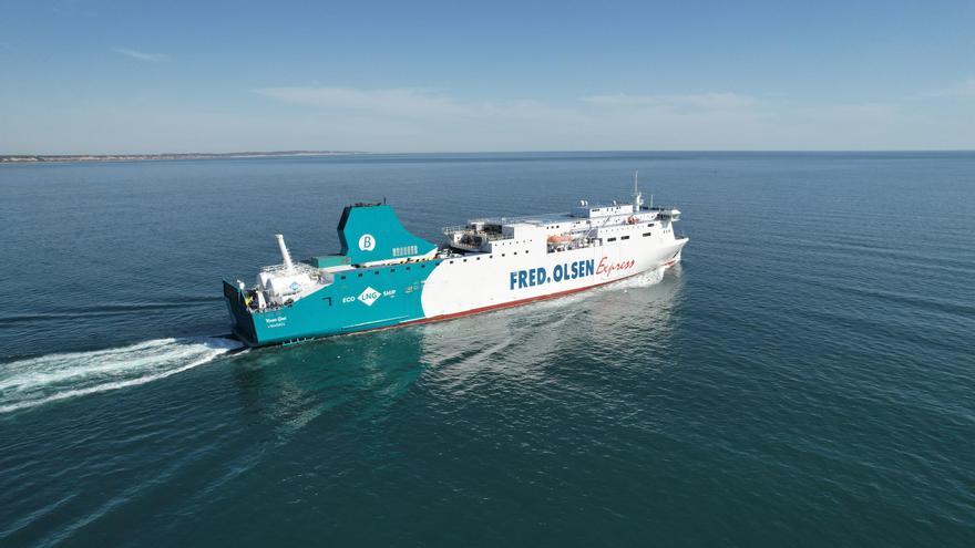 Fred. Olsen Express y Baleària refuerzan este verano su ruta entre Canarias y Huelva ofreciendo cuatro servicios semanales