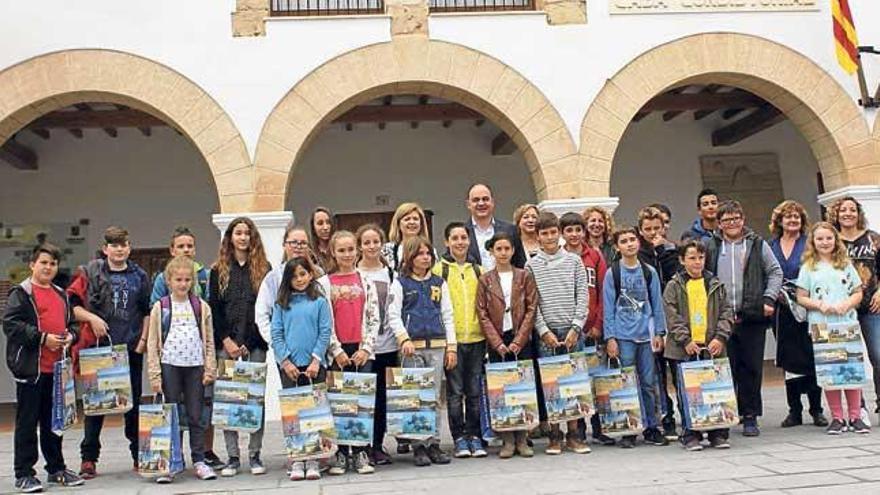 Alumnos de Santanyí visitan Santa Eulària