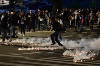 Tensas manifestaciones en Francia contra el decreto que aprueba la reforma laboral