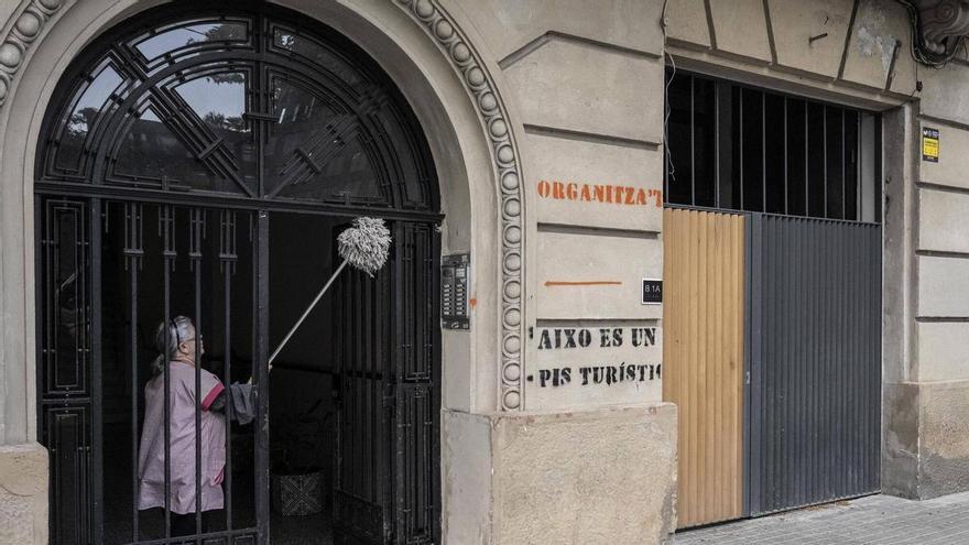 El govern d'Albiol assegura que prohibirà els pisos turístics a Badalona abans de l'estiu